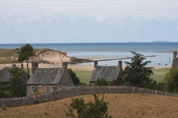 Готель La Baie Regneville-sur-Mer Екстер'єр фото